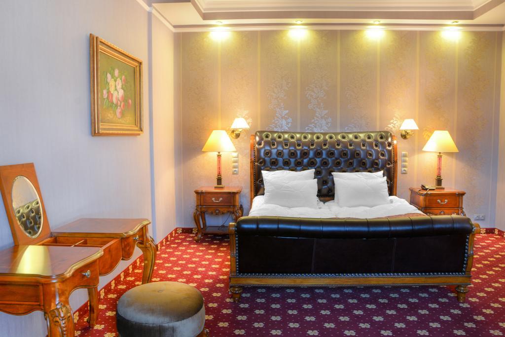 Komoda Club Residence Каліш Номер фото