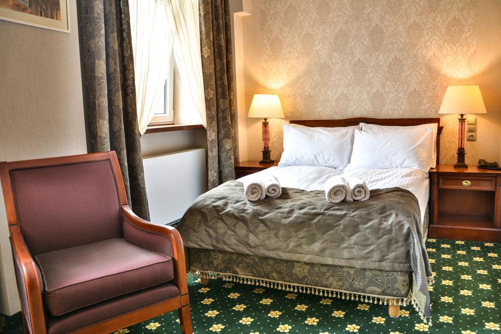 Komoda Club Residence Каліш Номер фото