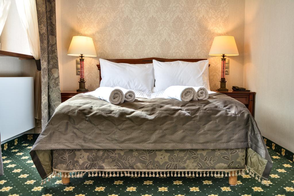 Komoda Club Residence Каліш Номер фото